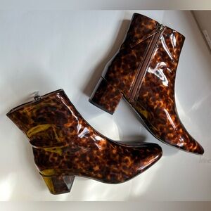 Urban Outfitters Tortoiseshell Patent Ankle Boots - Brown